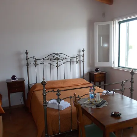 Arangea Bauernhof Lequile