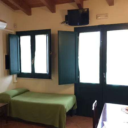 Arangea Bauernhof Lequile